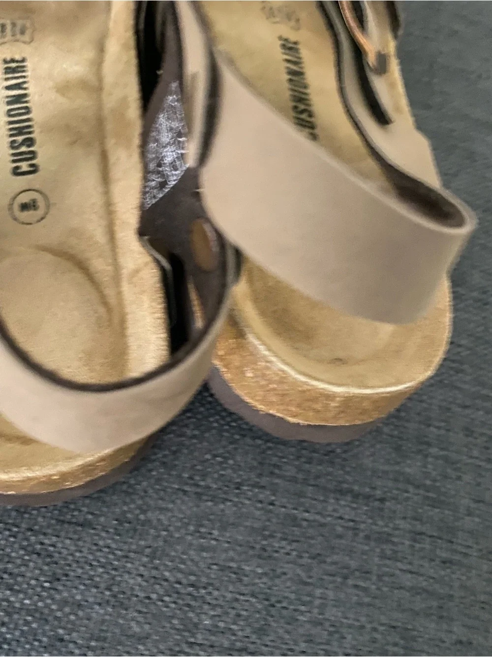 Women’s Brown Cushionaire Ankle Buckle Sandals Size 9M - Picture 5 of 6
